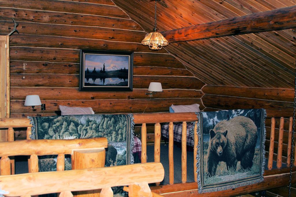 Wise Old Hunter Lodge Anchor Point Habitación foto